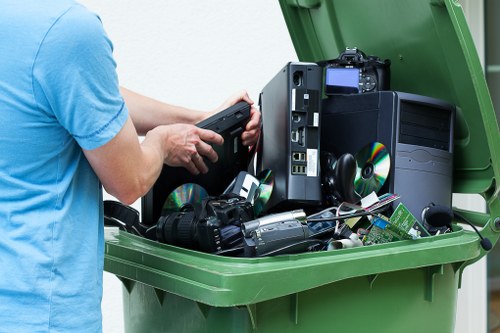 Mini, Midi, and Builders skips for different household projects